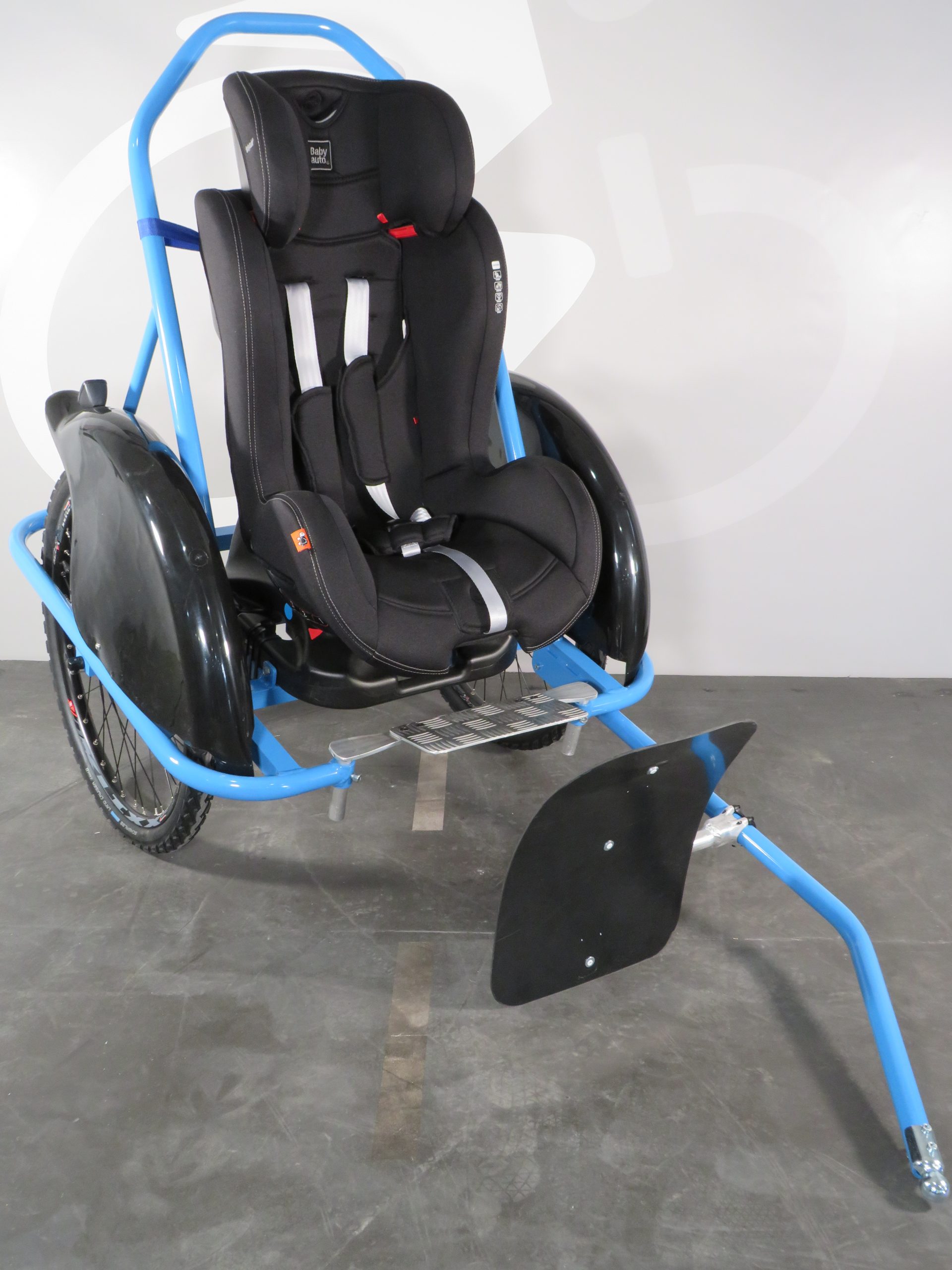 Detalle bici silla personas dependientes o con movilidad reducida