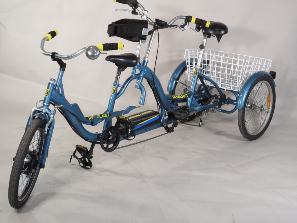 Bicicleta adaptada a medida de PedalNetMobility para personas con necesidades especiales, ofreciendo una experiencia inclusiva y personalizada.
