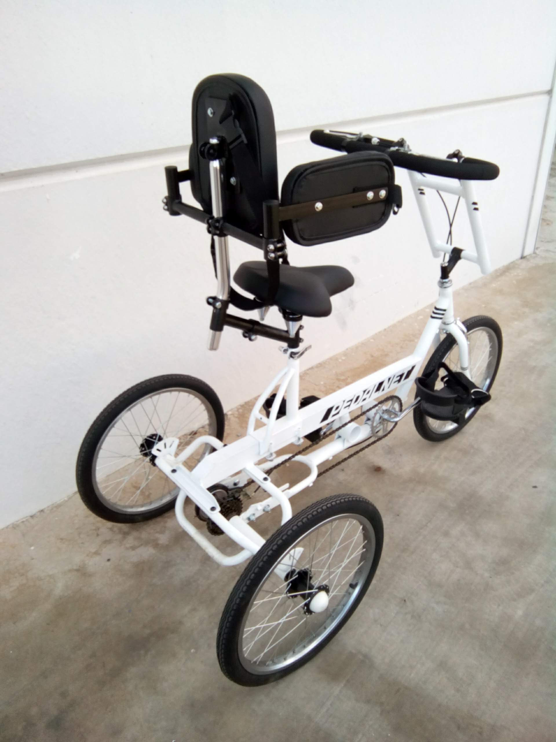 Asiento adaptado hecho a medida triciclo junior